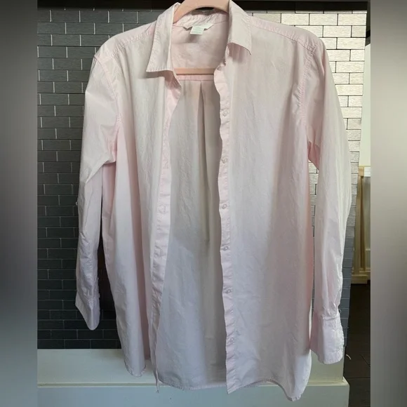 H&M Light Pink Casual Button Down Shirt - Picture 1 of 3